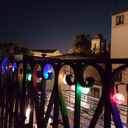 Casa Vacanze Villa D'Orleans Palermo Exterior foto