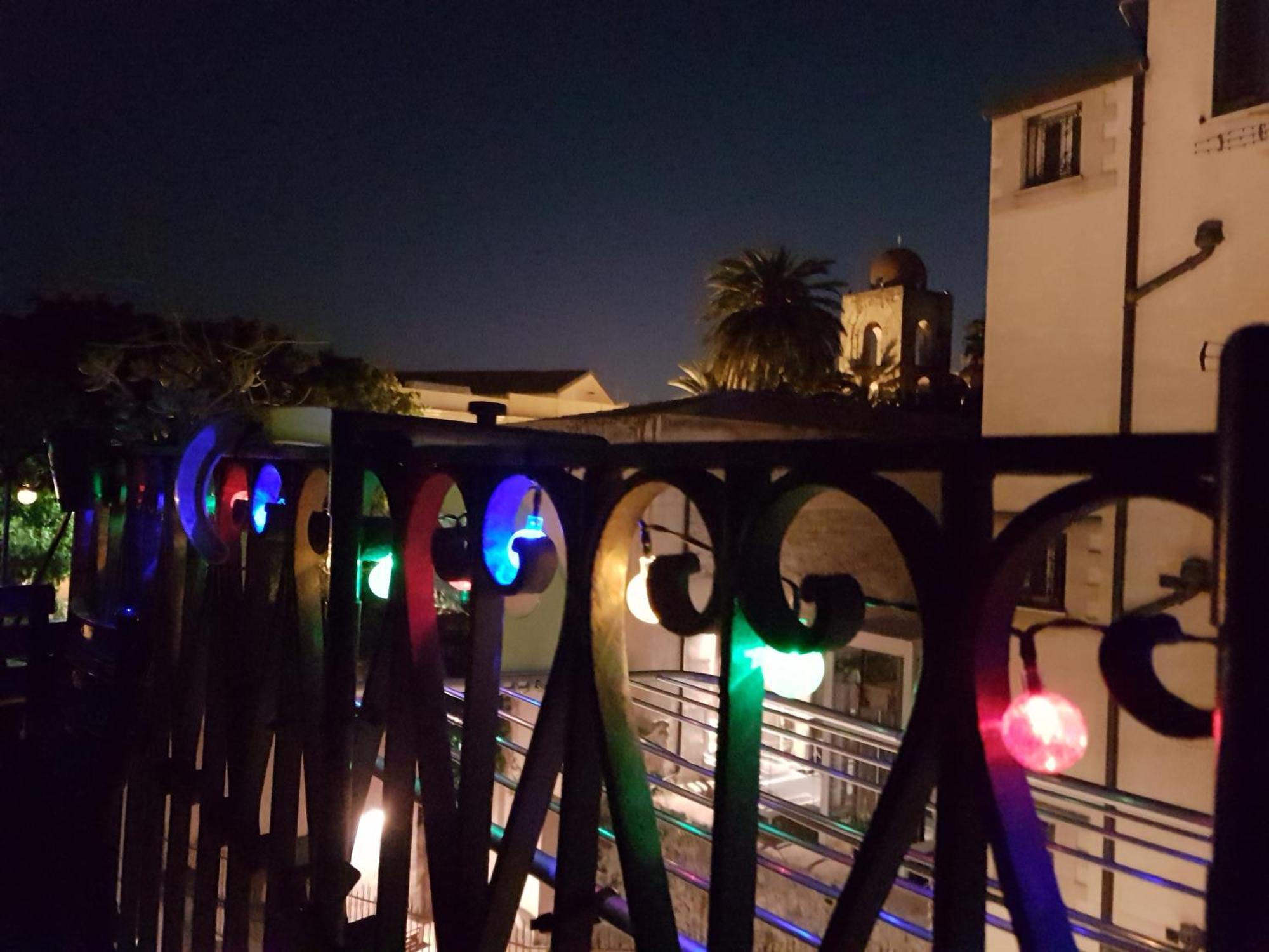 Casa Vacanze Villa D'Orleans Palermo Exterior foto